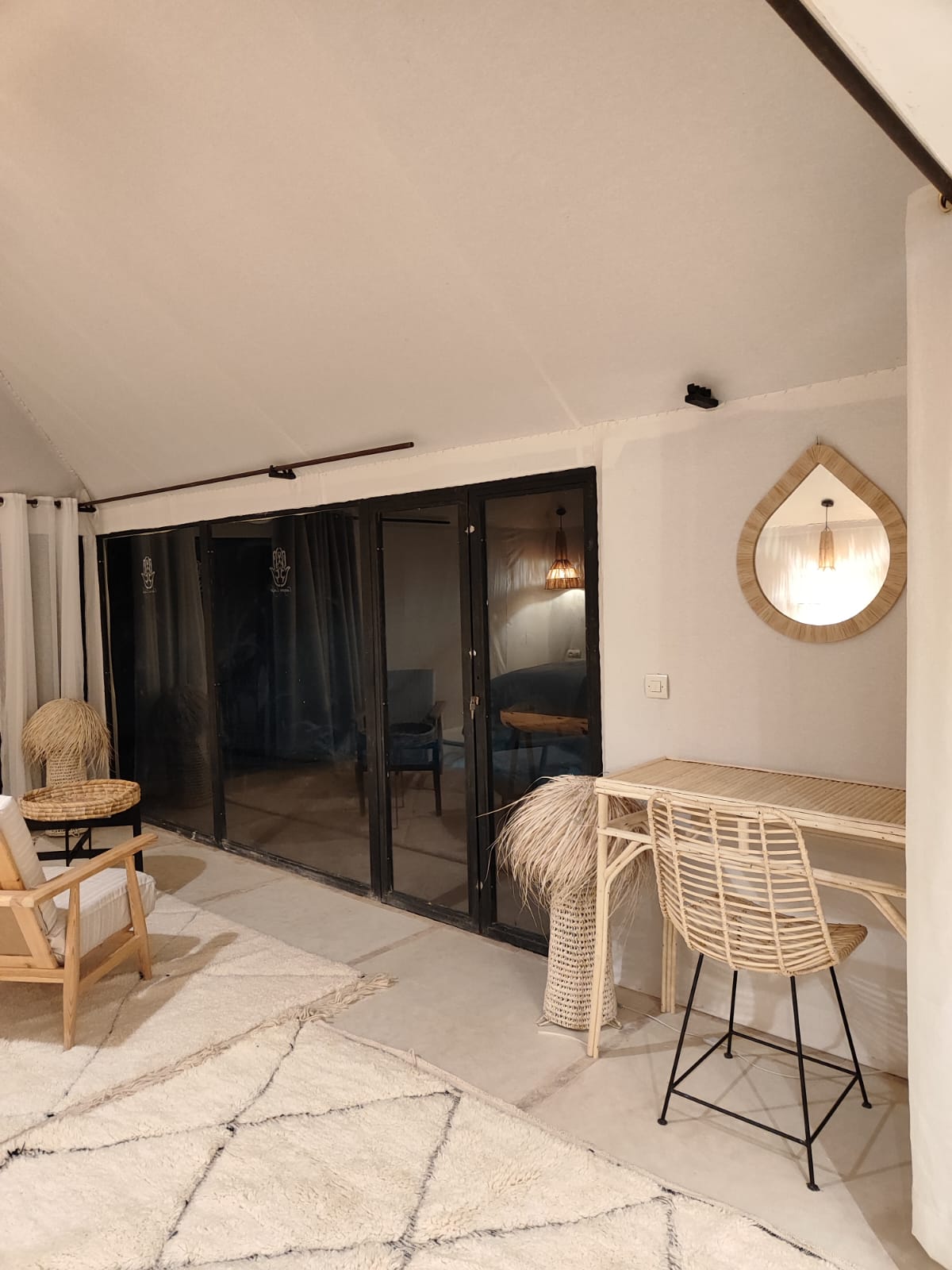 WhatsApp Image 2025-03-21 à 22.41.50_83f517b1.jpg